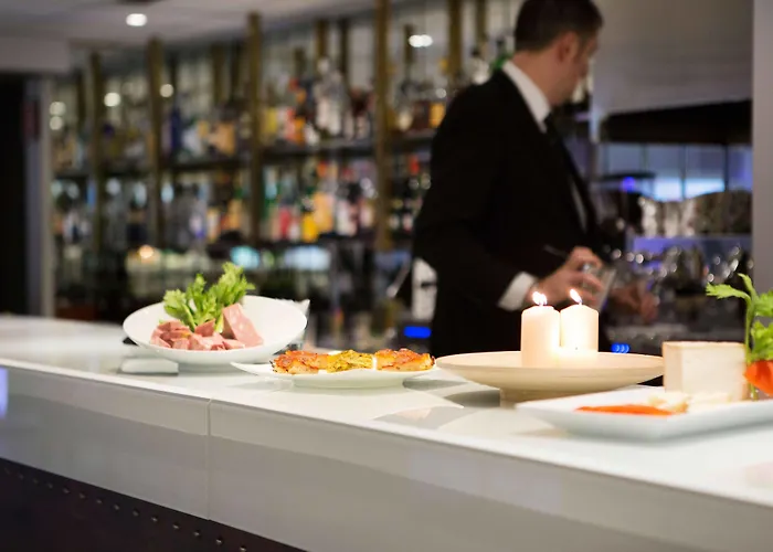 Living Place Hotell 4*