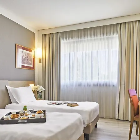 Living Place Hotel Villanova Di Castenaso