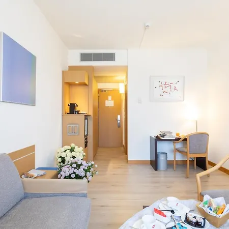 Living Place Hotel Villanova Di Castenaso