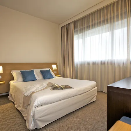 生活广场酒店 4* Villanova Di Castenaso