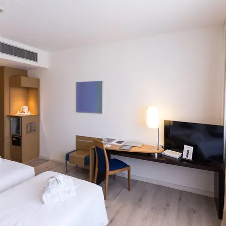 Living Place Hotel