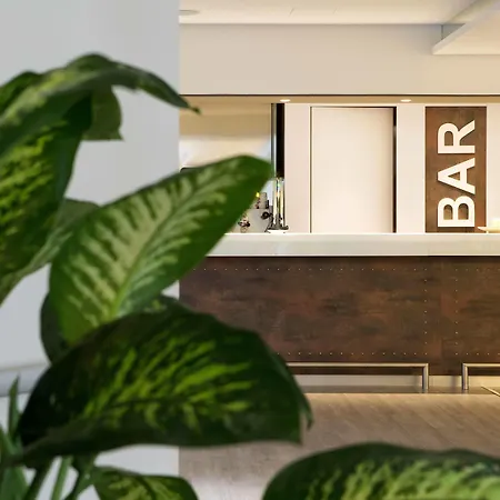 生活广场酒店 4*