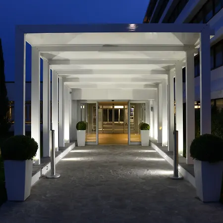 生活广场酒店 4* Villanova Di Castenaso