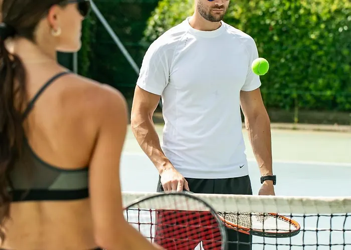 Hotel Living Place 4*